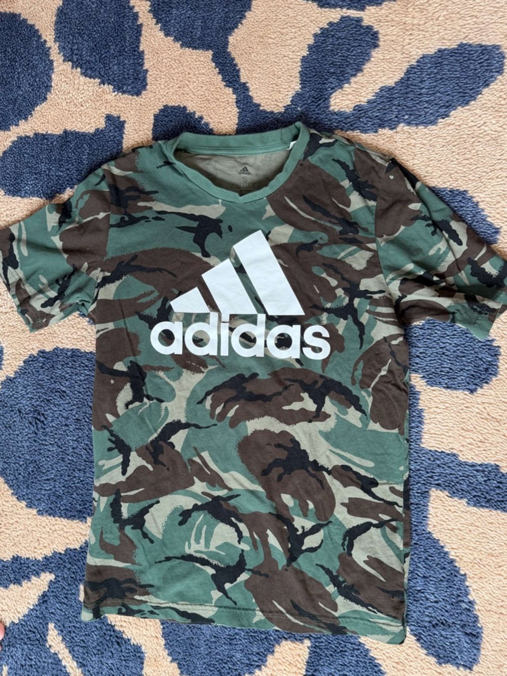 adidas Camo Logo Tee in Green and Brown adult small